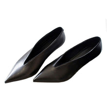 Load image into Gallery viewer, XGRAVITY 2019 Pop Star Pointed Toe Girl Thin Heel Woman Shoes Deep V Design Lady Fashion Shoes Elegant European Women Shoes C264